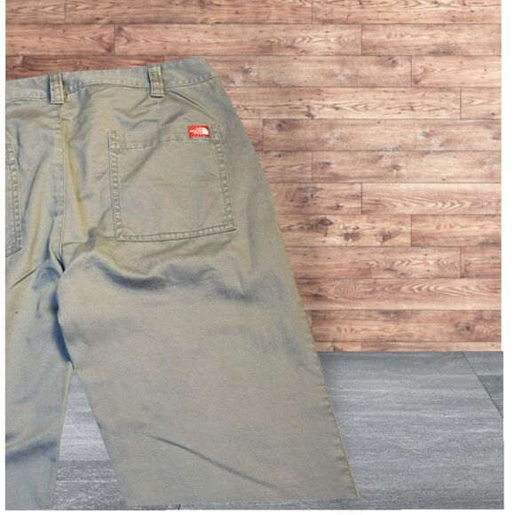 COPY - WOMENS NWOT NORTHFACE PANTS - Picture 7 of 8